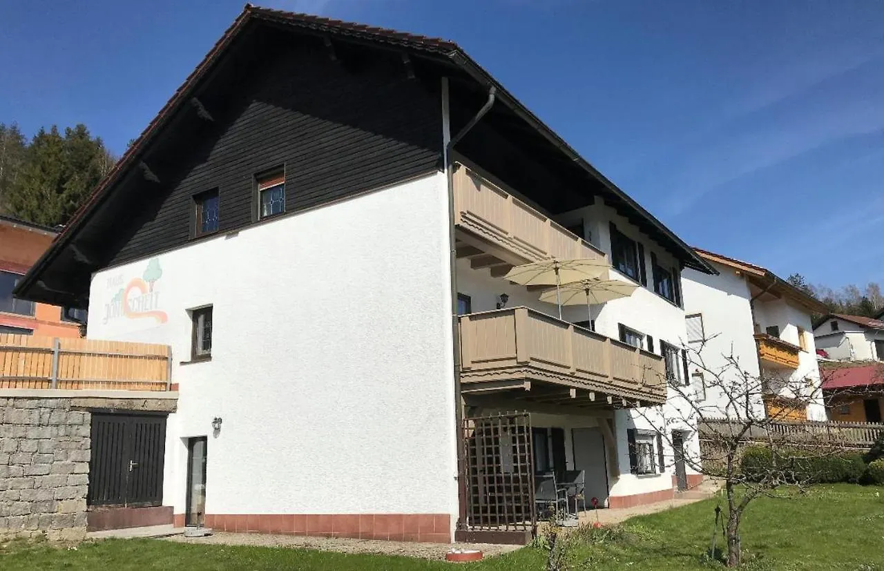 Apartment Ferienwohnungen Jonuscheit Bodenmais